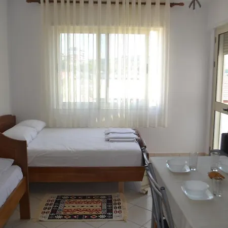 Apartman Studio Apartment Golem *